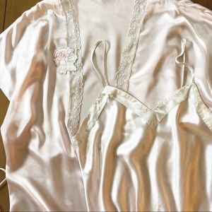 Vintage Shortie Nightgown & Robe Set